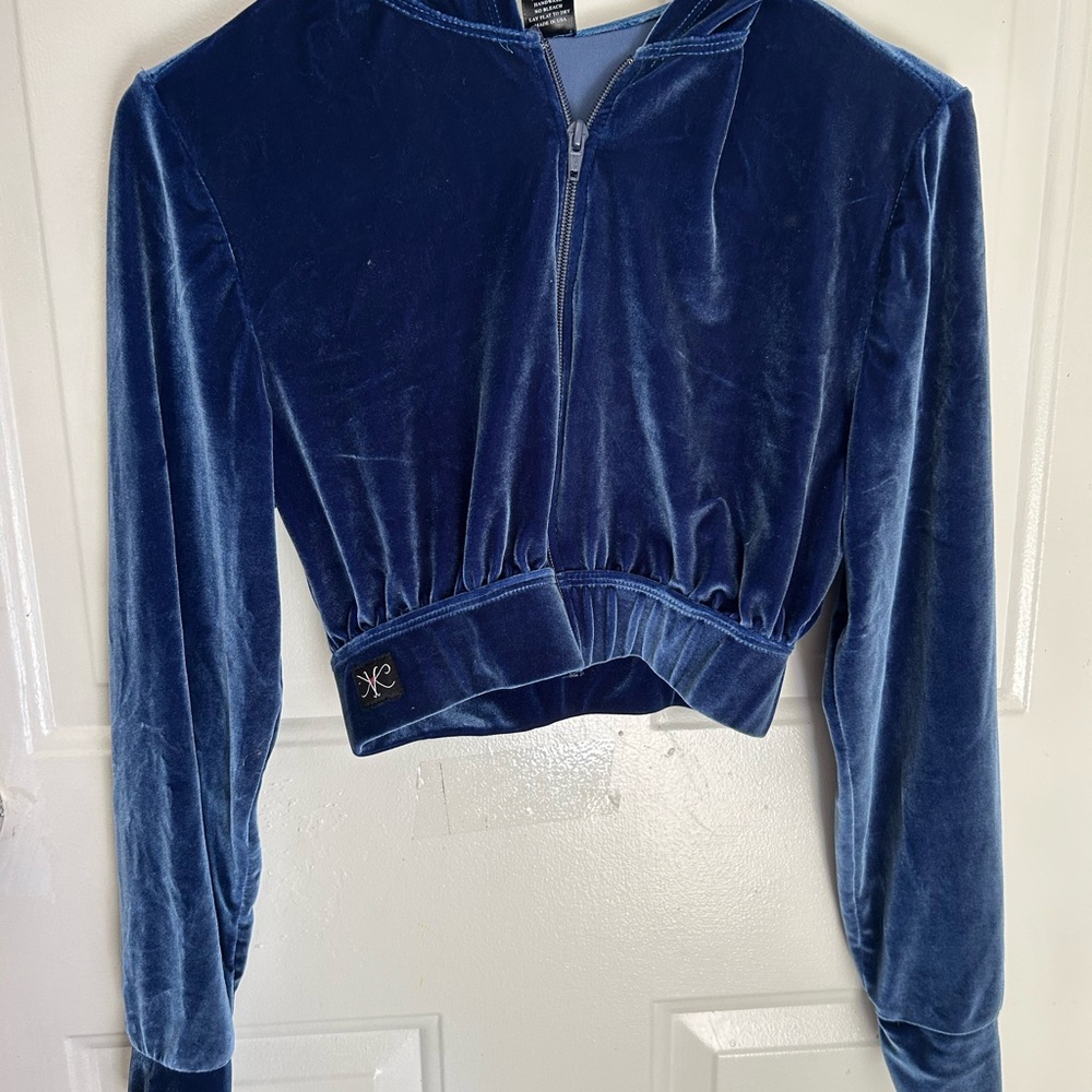 Cute cropped sweater